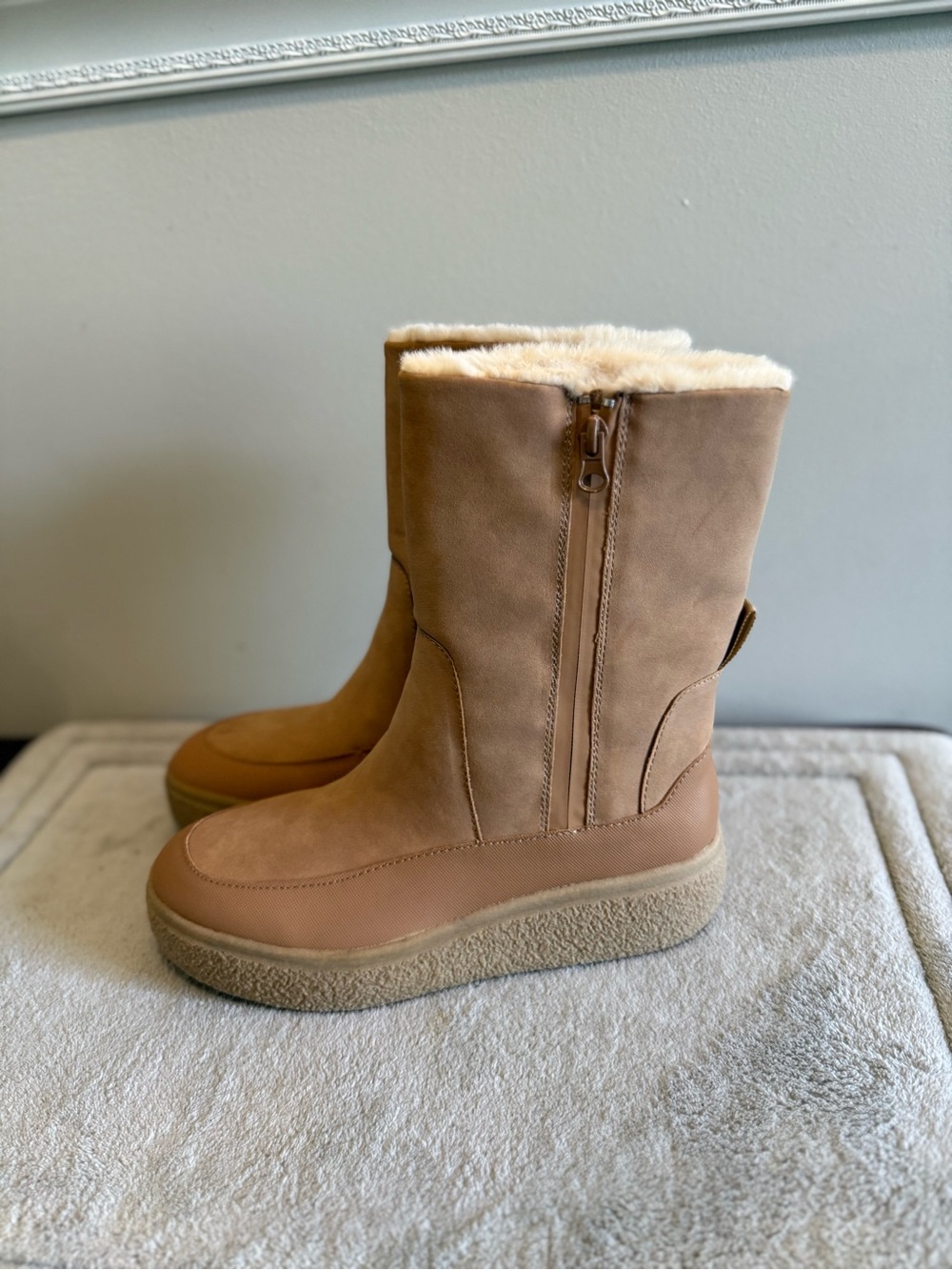 Rocket Dog Alora Tan Faux-Shearling Winter Boot with Side Zip